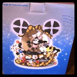 Mickey Through the Years Snowglobe